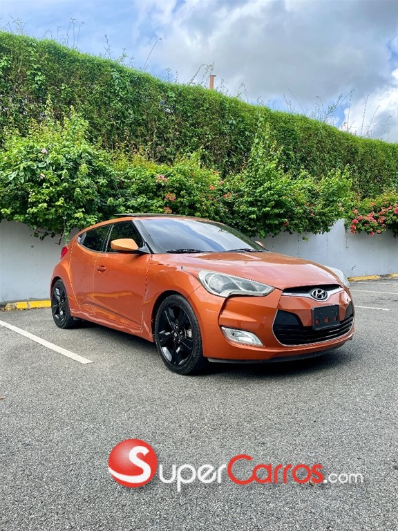 2016 Hyundai Veloster — foto 8 / 10