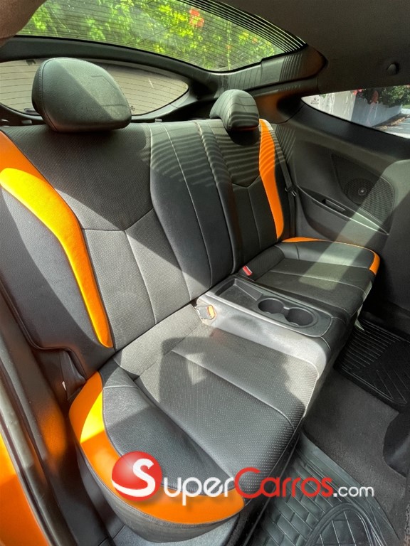 2016 Hyundai Veloster — foto 10 / 10