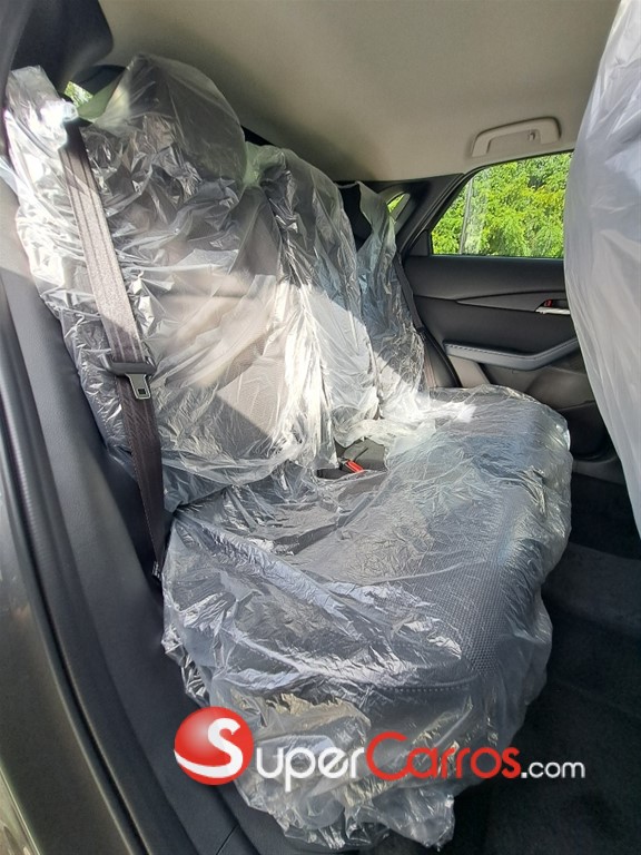 2026 Mazda CX-30 GS — foto 10 / 12