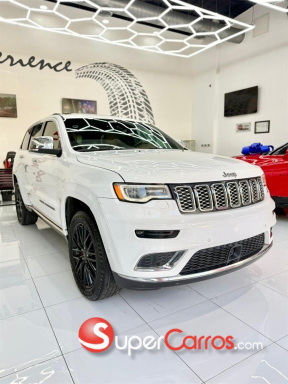 2017 Jeep Grand Cherokee SUMMIT — foto 2 / 10