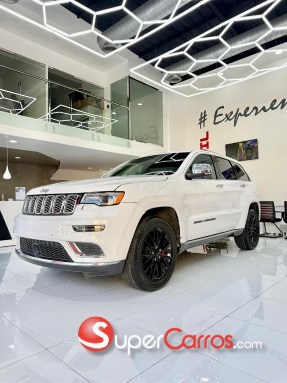 2017 Jeep Grand Cherokee SUMMIT — foto 4 / 10