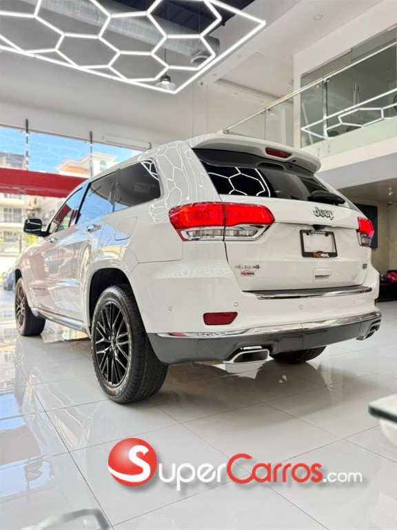 2017 Jeep Grand Cherokee SUMMIT — foto 5 / 10