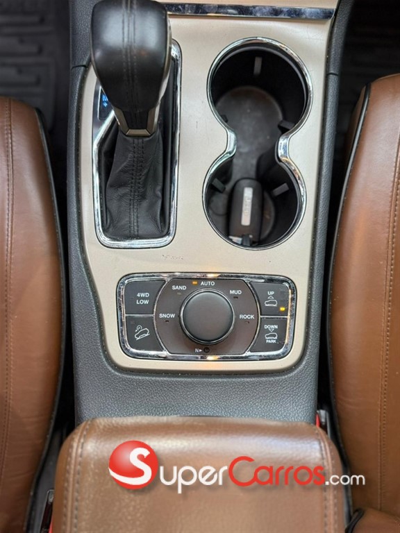 2017 Jeep Grand Cherokee SUMMIT — foto 10 / 10