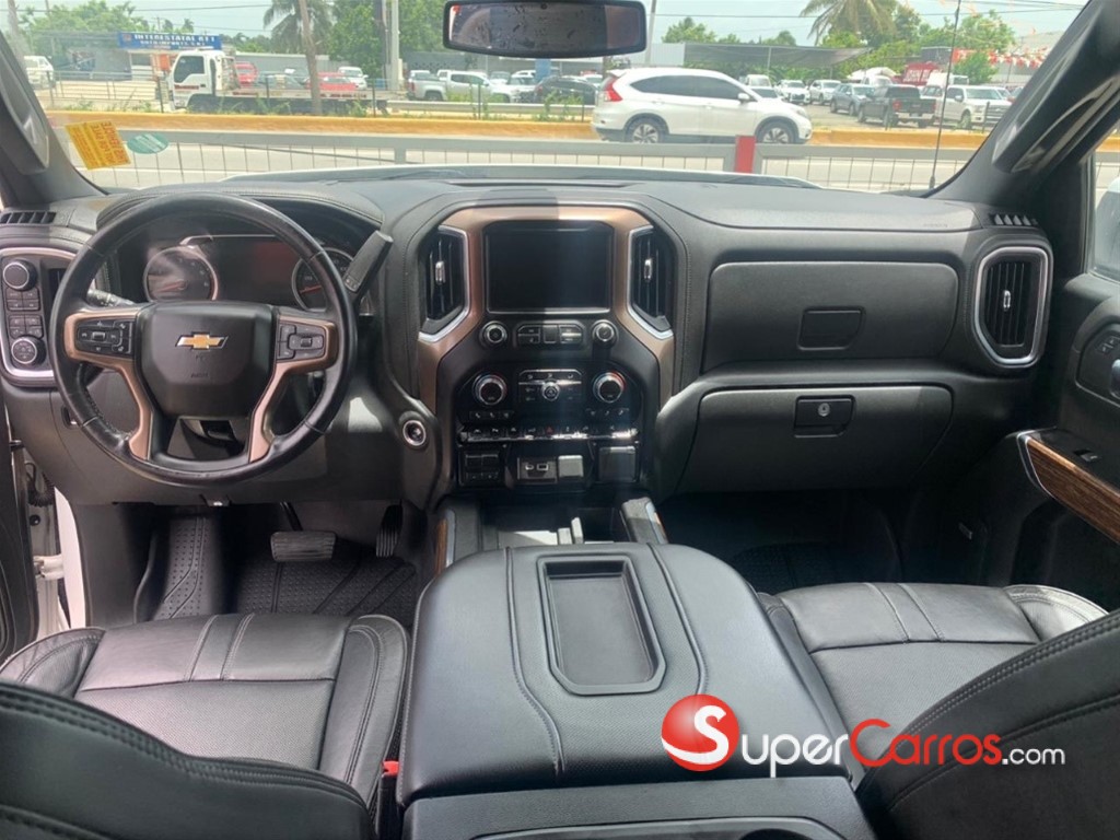 2019 Chevrolet Silverado High Country — foto 8 / 9