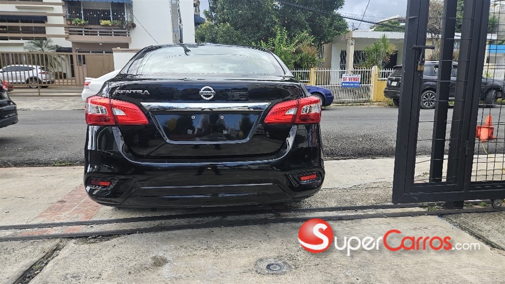 2018 Nissan Sentra SL — foto 6 / 10