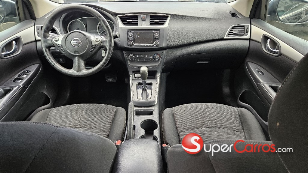 2018 Nissan Sentra SL — foto 9 / 10