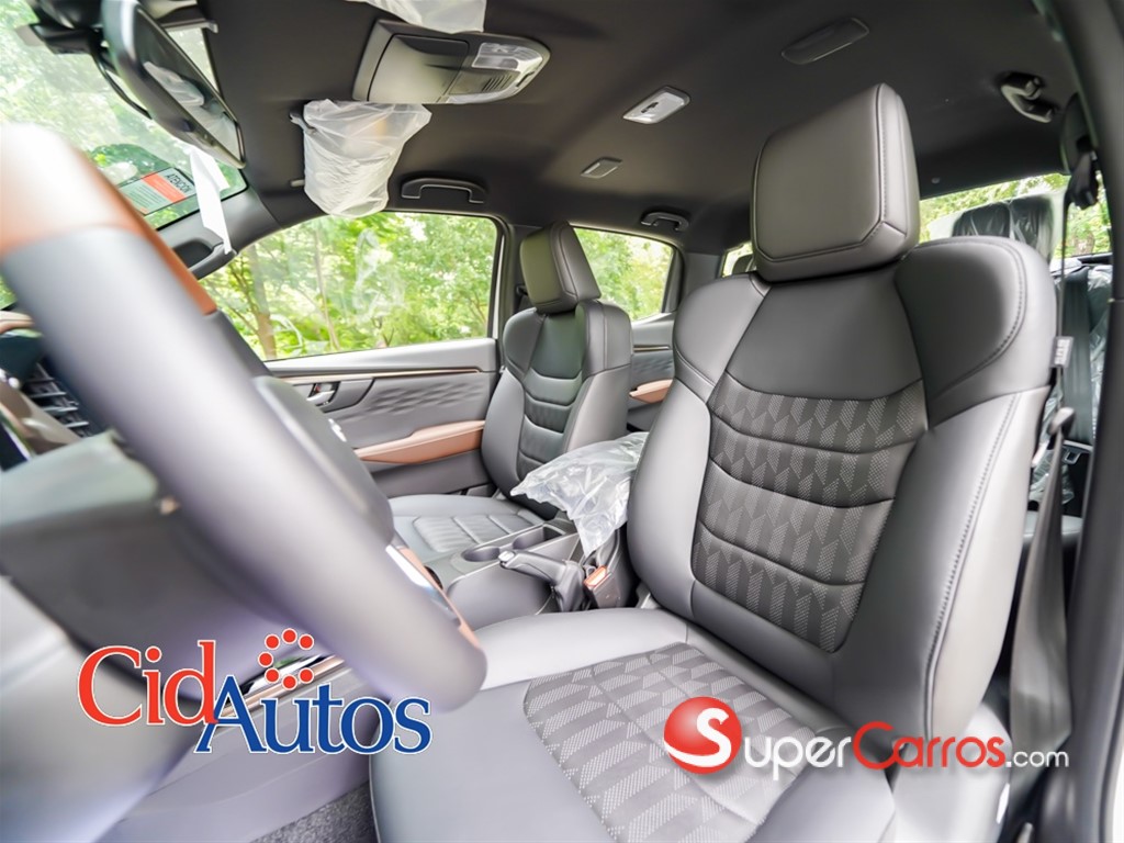 2026 Isuzu DMAX LSE — foto 10 / 12