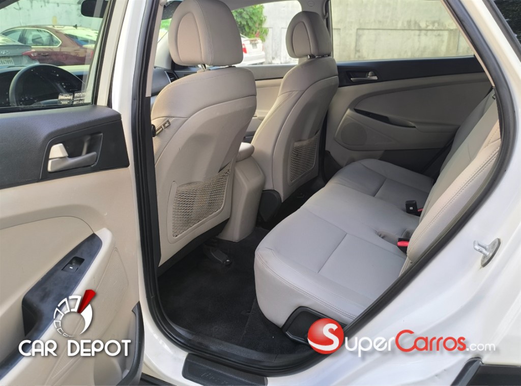 2018 Hyundai Tucson SE — foto 9 / 10