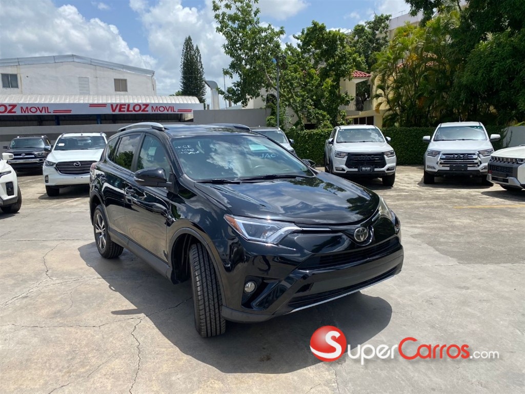2018 Toyota RAV4 XLE — foto 2 / 6
