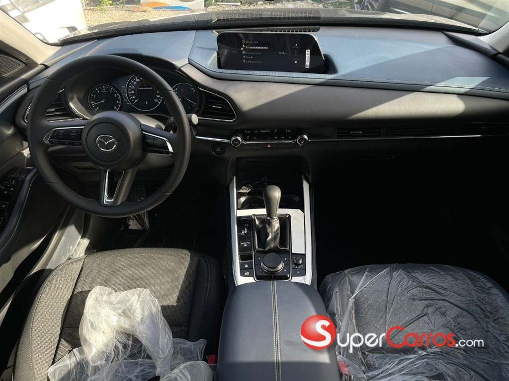 2027 Mazda CX-30 — foto 12 / 12