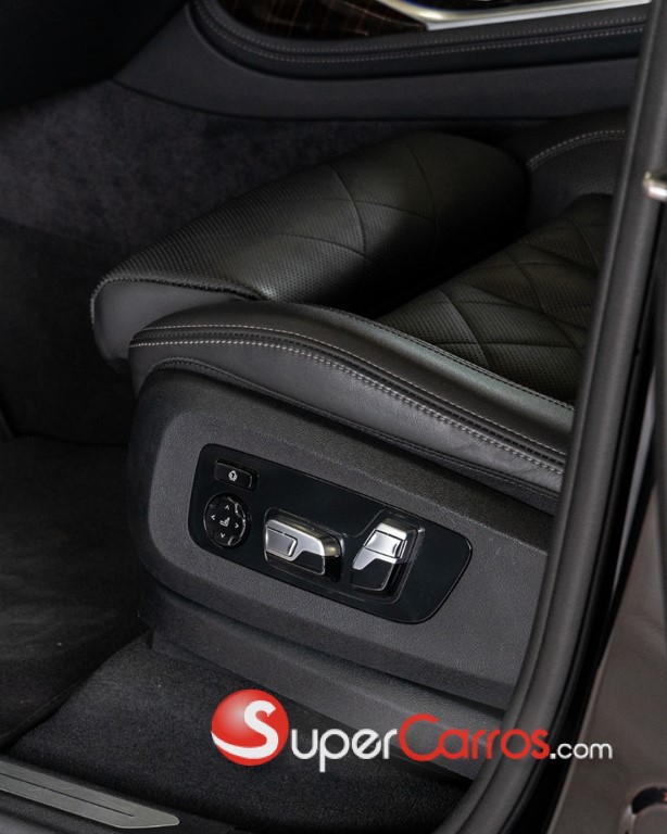 2024 BMW X 7 XDRIVE 40i — foto 8 / 10