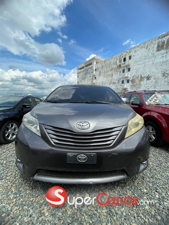 2013 Toyota Sienna