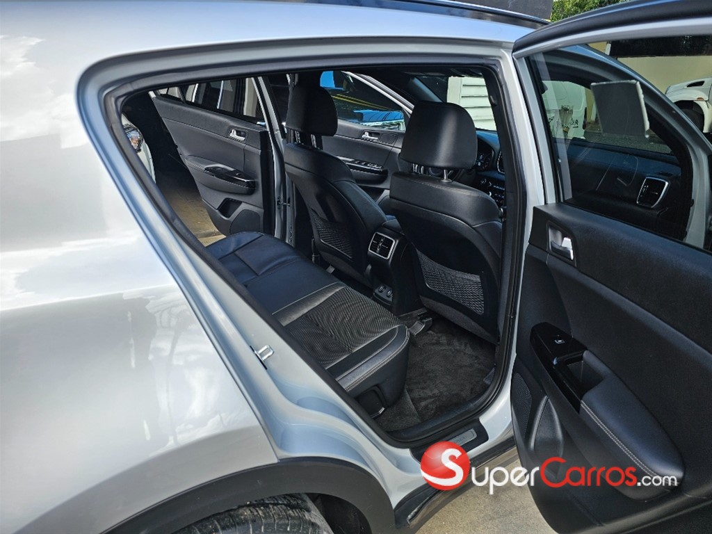 2020 Kia Sportage Sport — foto 3 / 8