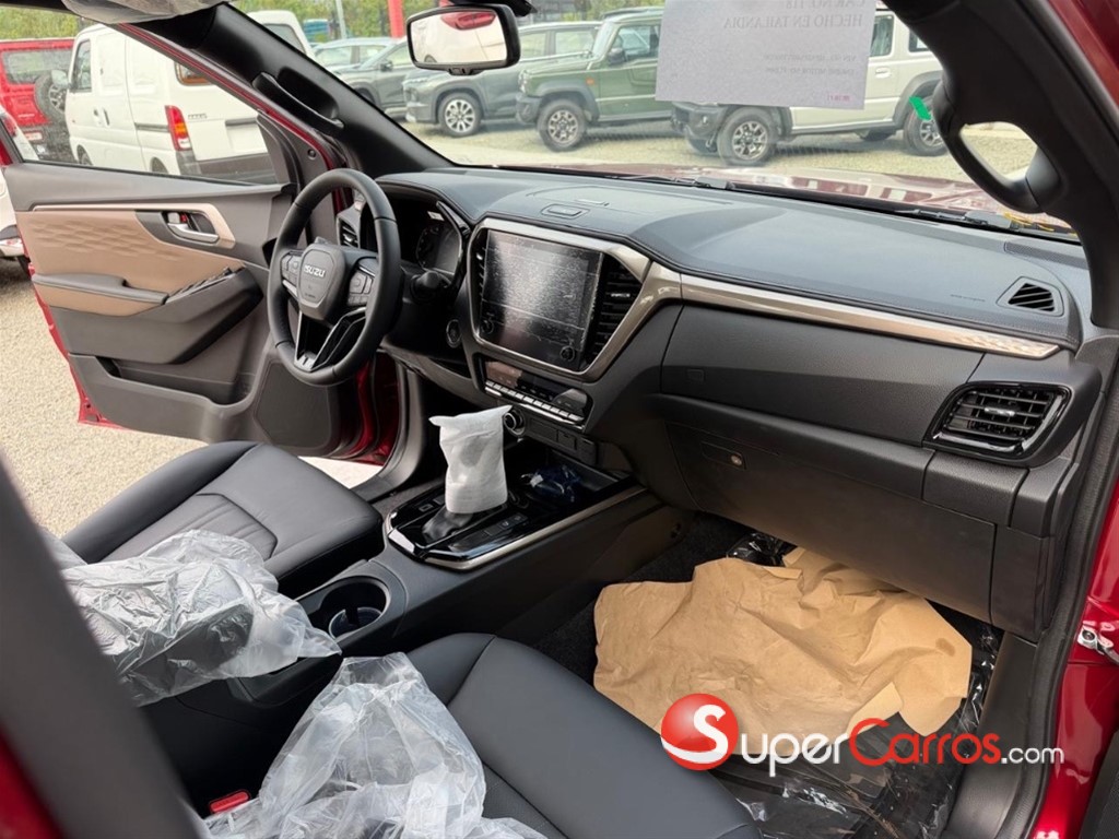 2027 Isuzu DMAX LSE — foto 7 / 10