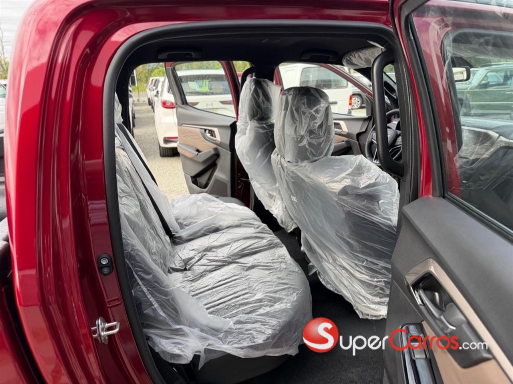 2027 Isuzu DMAX LSE — foto 8 / 10