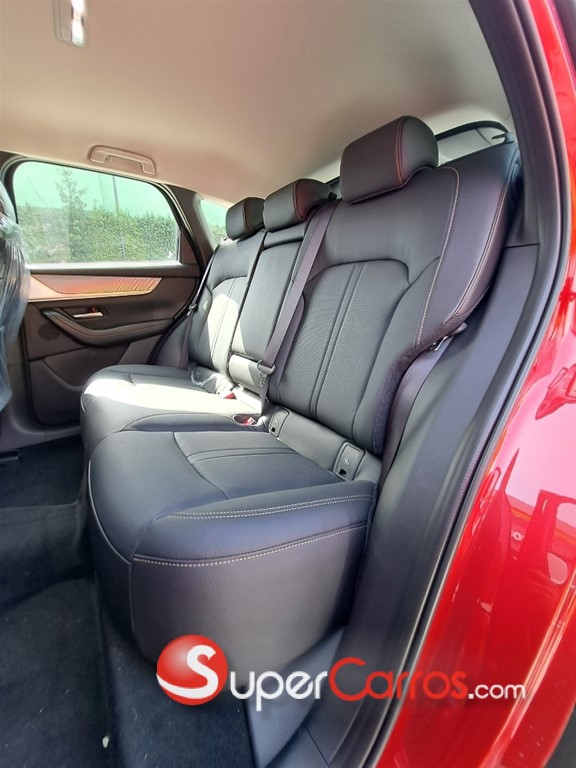 2026 Mazda CX-60 GS — foto 9 / 12
