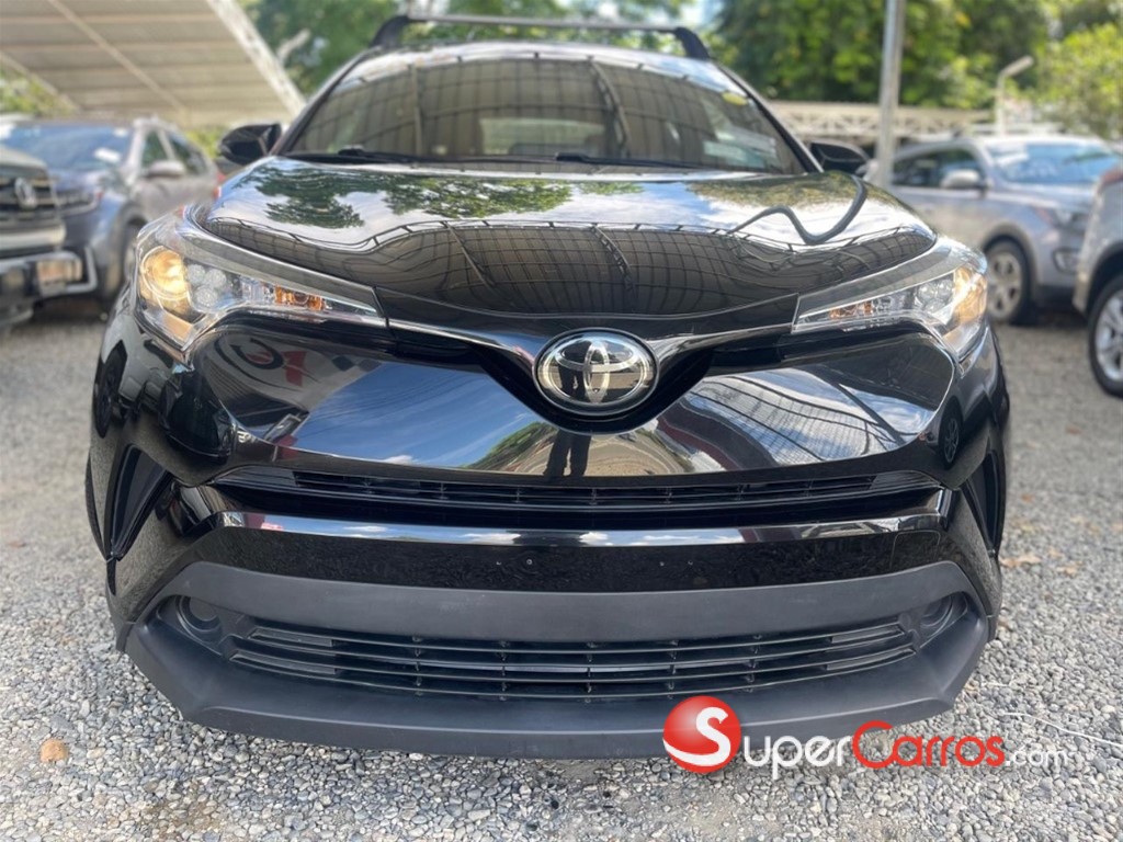 2019 Toyota C-HR — foto 3 / 12
