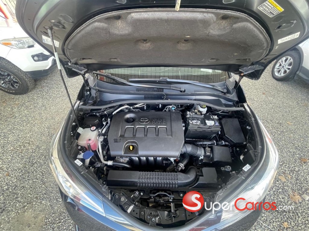 2019 Toyota C-HR — foto 4 / 12