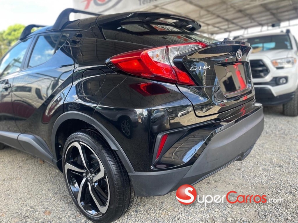 2019 Toyota C-HR — foto 5 / 12
