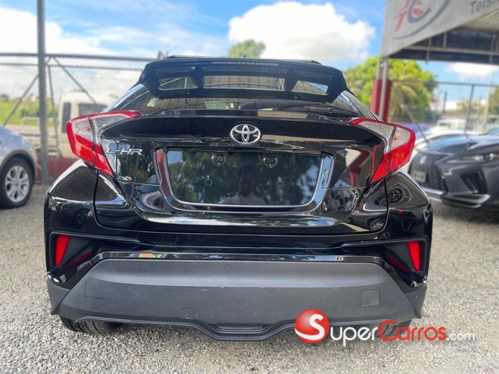 2019 Toyota C-HR — foto 6 / 12