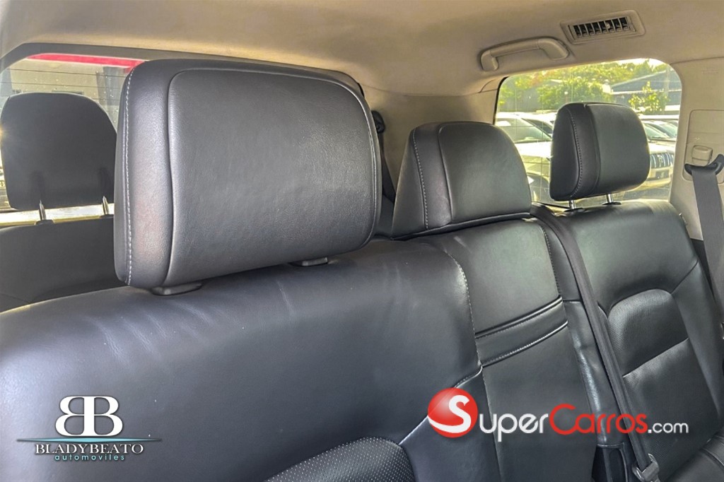 2016 Toyota Land Cruiser — foto 8 / 12