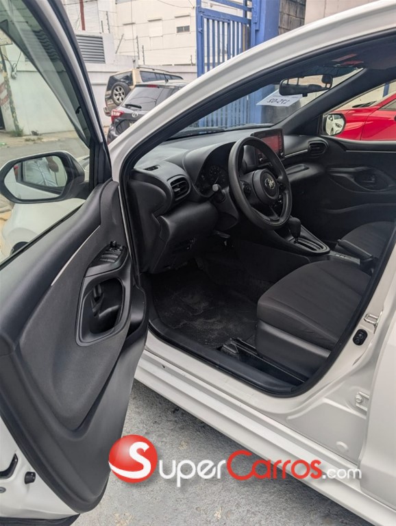 2021 Toyota Yaris — foto 7 / 12