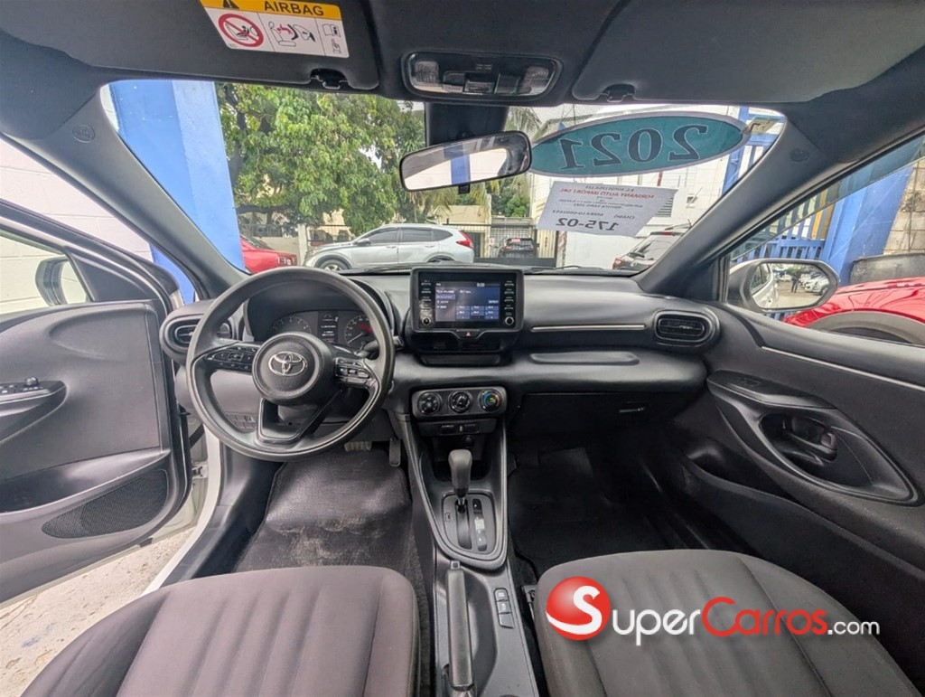 2021 Toyota Yaris — foto 9 / 12