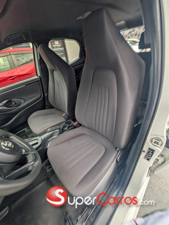 2021 Toyota Yaris — foto 12 / 12