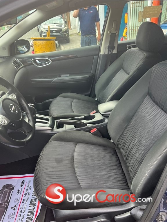 2019 Nissan Sentra SV — foto 4 / 11