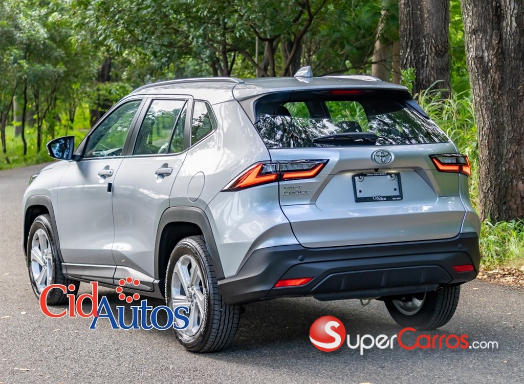 2026 Toyota Yaris Cross Full — foto 3 / 11