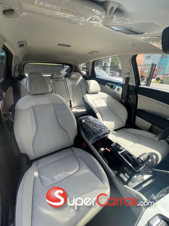 2026 Kia Sportage Luxury — foto 11 / 12