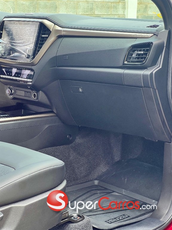 2027 Isuzu DMAX LSE — foto 4 / 11