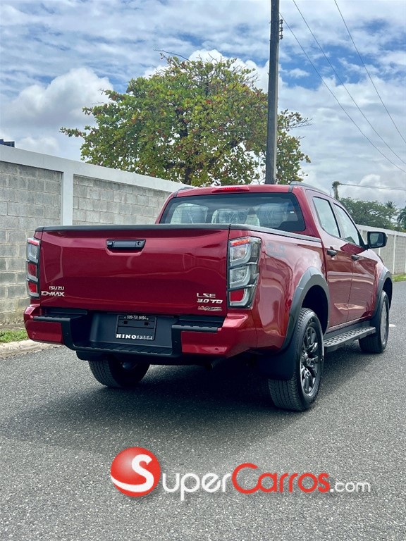 2027 Isuzu DMAX LSE — foto 8 / 11