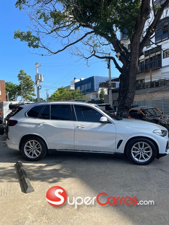 2021 BMW X 5 25D — foto 2 / 9