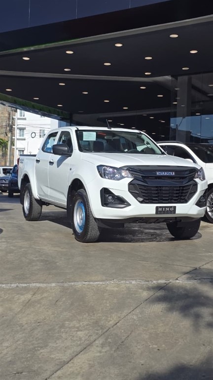 2027 Isuzu DMAX — foto 2 / 12