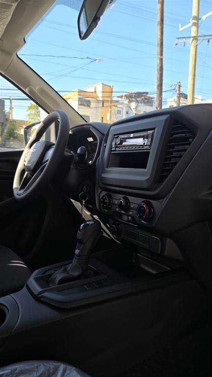 2027 Isuzu DMAX — foto 9 / 12