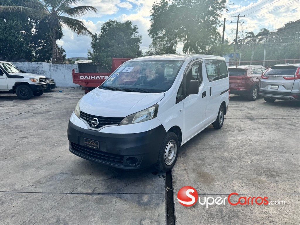 2018 Nissan NV 200 — foto 2 / 8