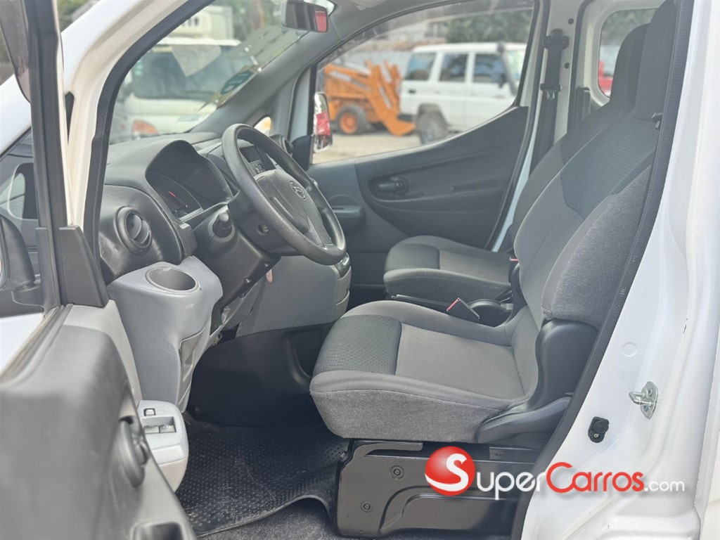 2018 Nissan NV 200 — foto 8 / 8