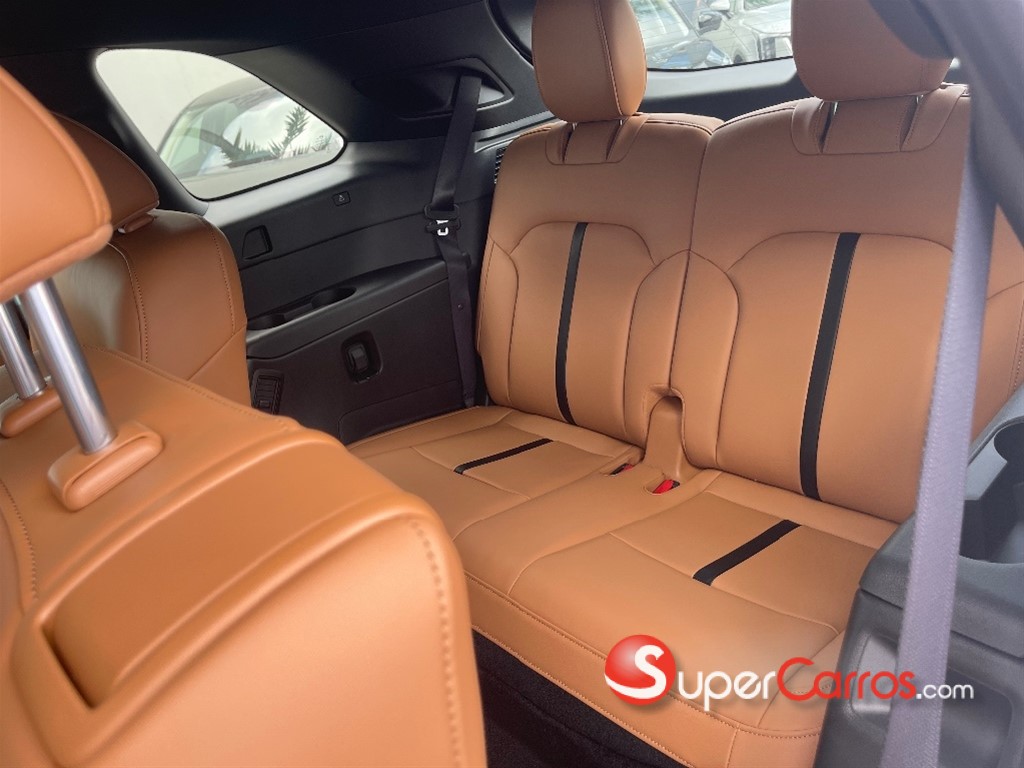 2027 Mazda CX-90 High Plus MHEV — foto 9 / 12