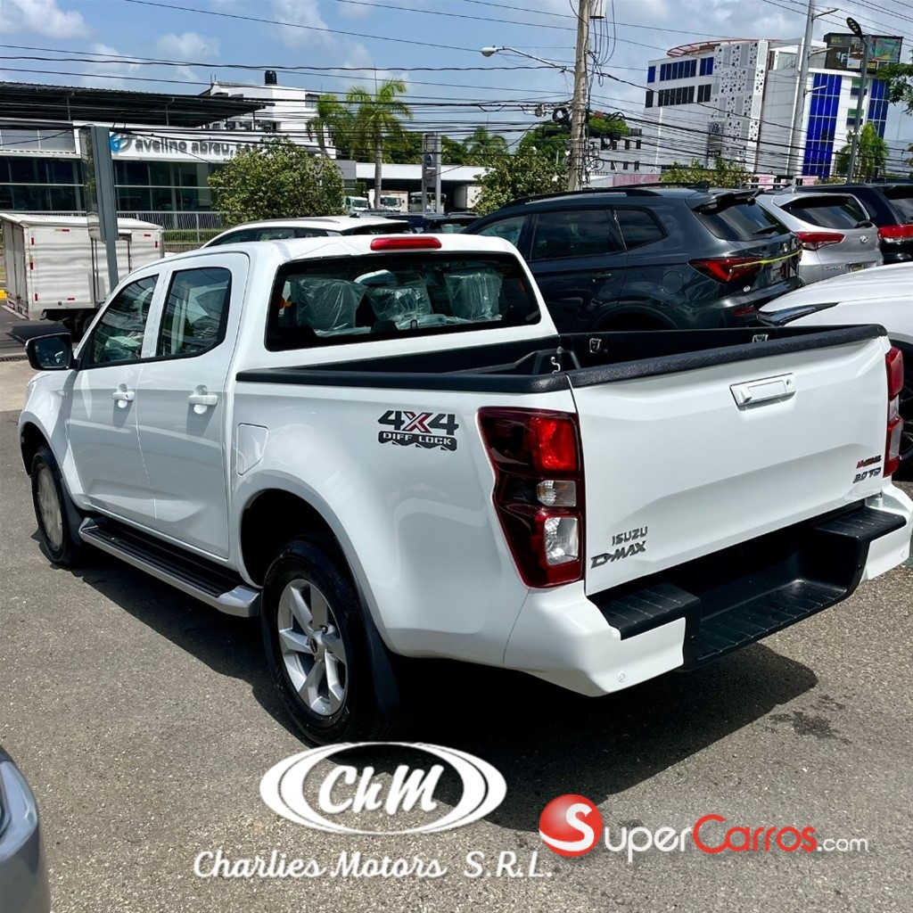 2027 Isuzu DMAX LS — foto 4 / 9