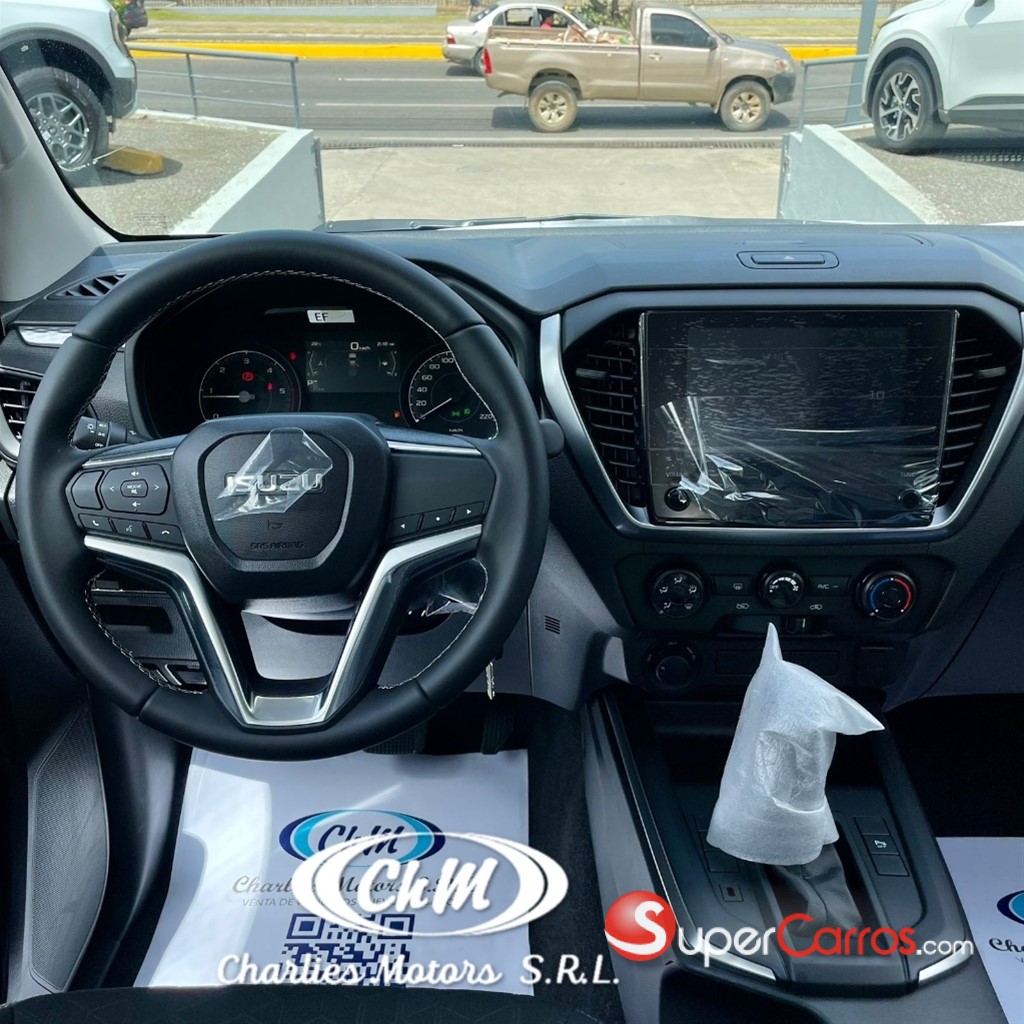 2027 Isuzu DMAX LS — foto 9 / 9