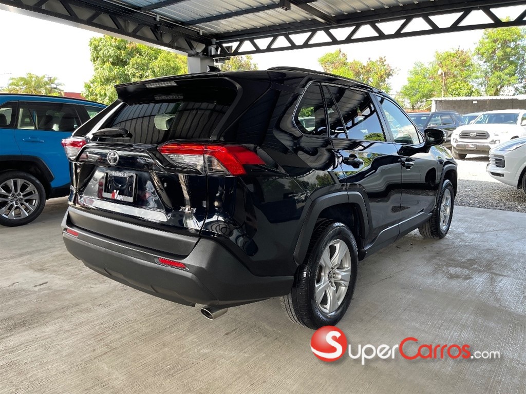 2019 Toyota RAV4 XLE — foto 3 / 10