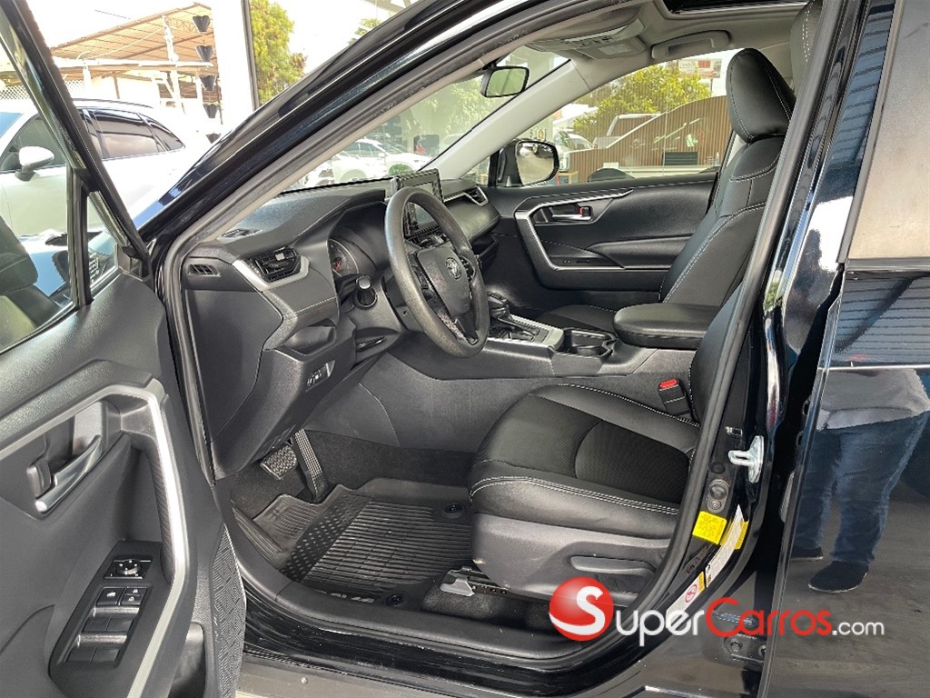 2019 Toyota RAV4 XLE — foto 5 / 10