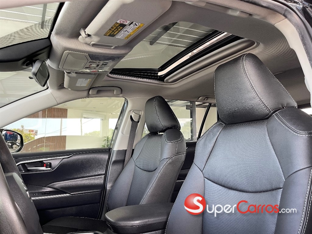 2019 Toyota RAV4 XLE — foto 9 / 10