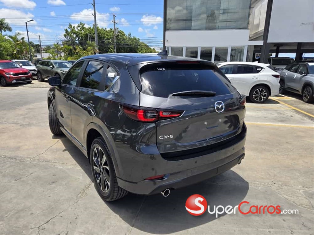 2027 Mazda CX-5 GS — foto 3 / 8