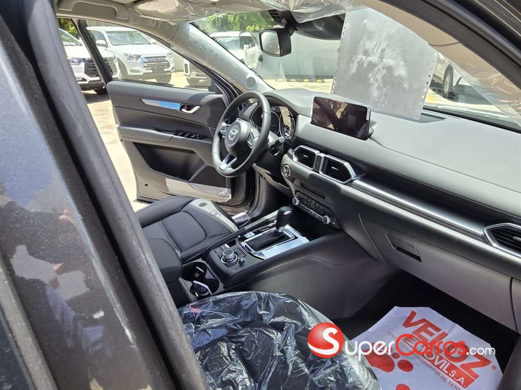 2027 Mazda CX-5 GS — foto 4 / 8