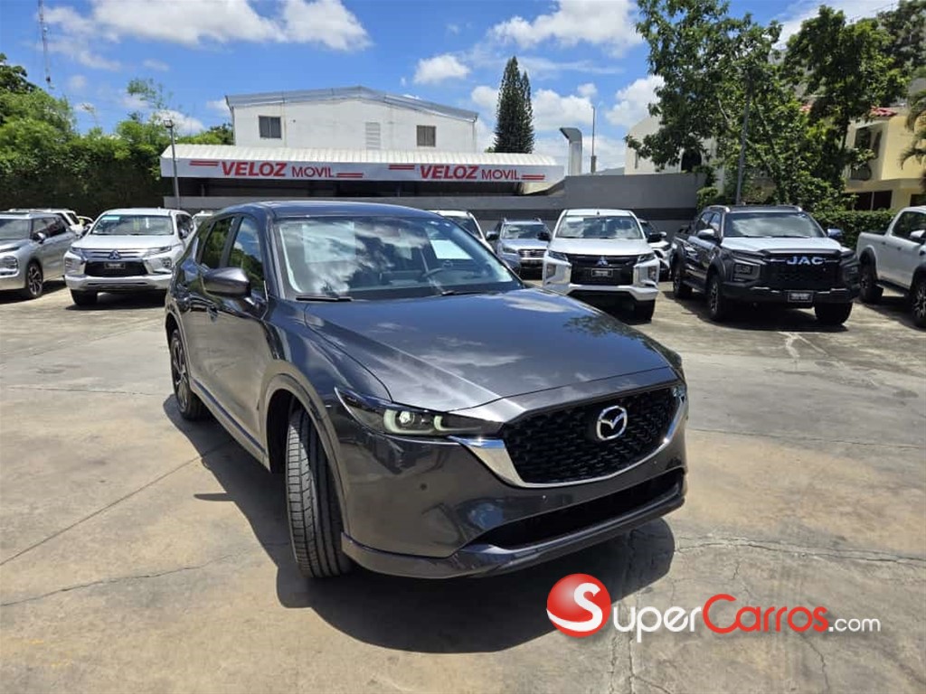 2027 Mazda CX-5 GS — foto 5 / 8