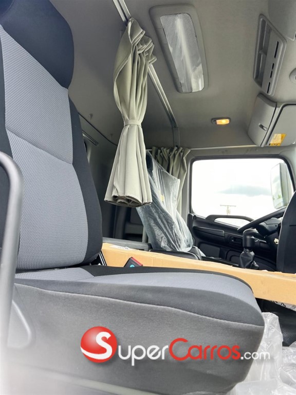2024 Hino 700 — foto 8 / 12
