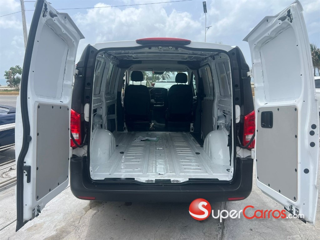 2019 Mercedes-Benz Metris — foto 6 / 12