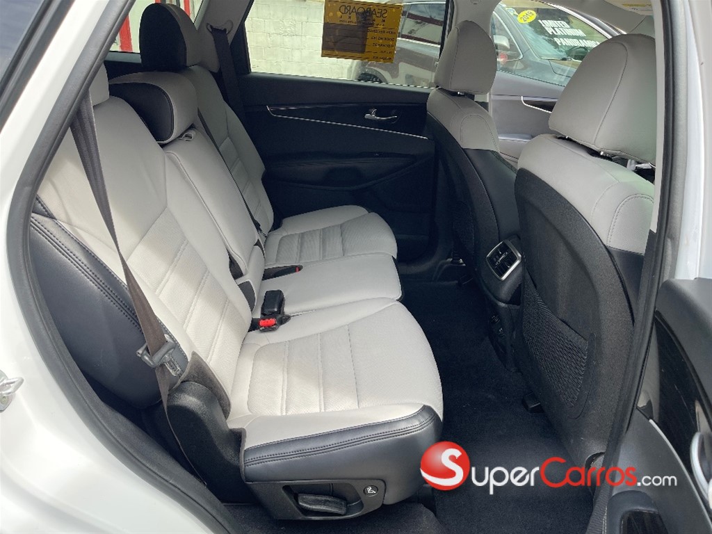 2020 Kia Sorento LX — foto 2 / 11